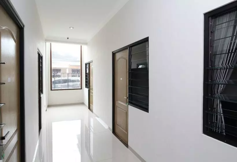 ホテル Airy Syariah Sukun Bandahara 21 Malang
