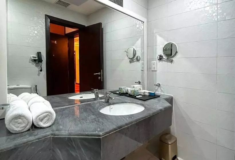 هتل Al Mansour Plaza