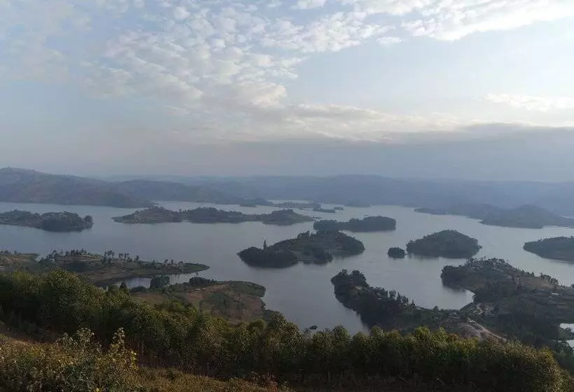 هتل Arcadia Lodges Lake Bunyonyi