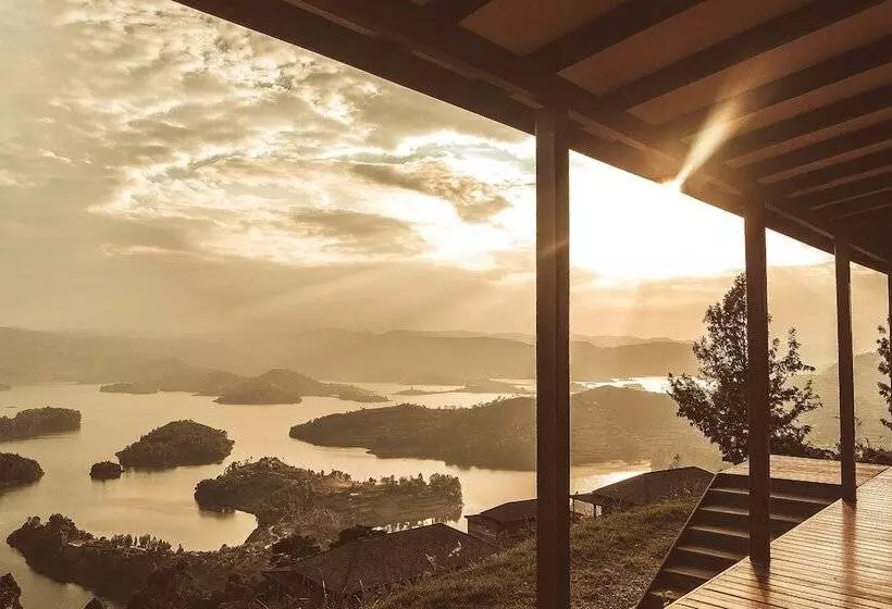 هتل Arcadia Lodges Lake Bunyonyi