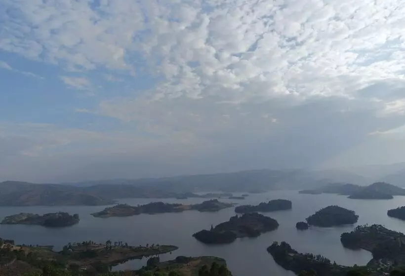 هتل Arcadia Lodges Lake Bunyonyi