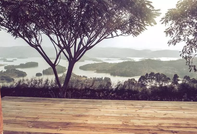 هتل Arcadia Lodges Lake Bunyonyi