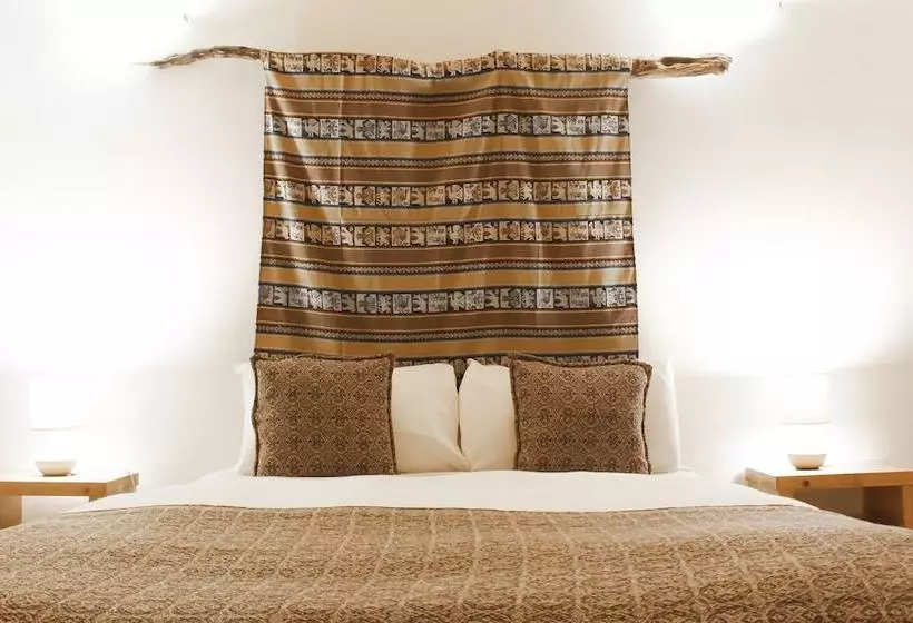 ホテル Atacama Budget Bed & Tours