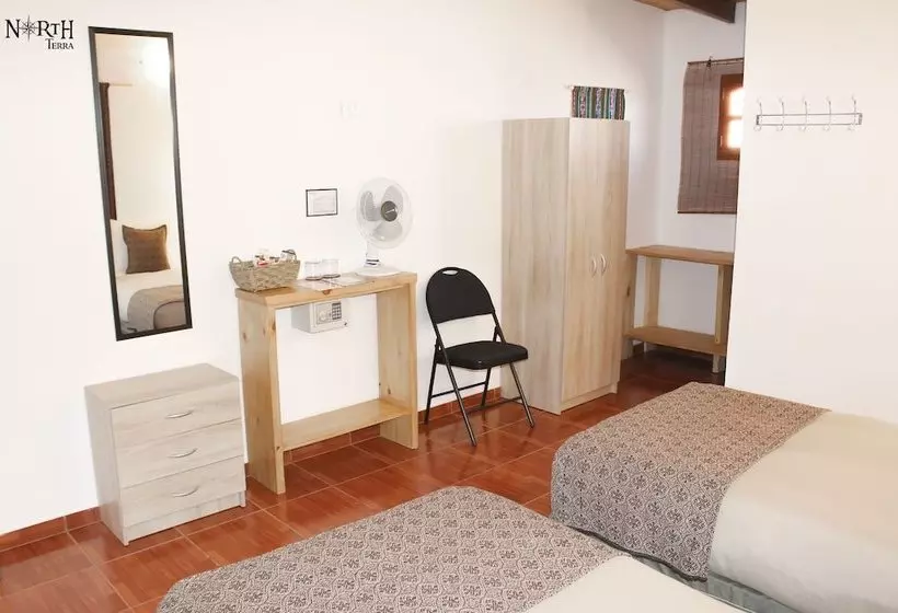 ホテル Atacama Budget Bed & Tours