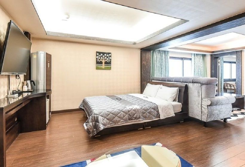 בית מלון כפרי Dono