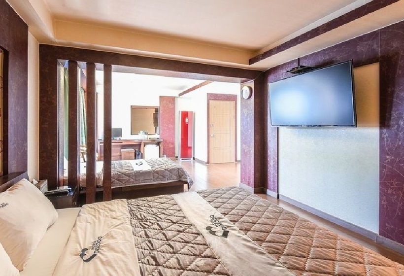 בית מלון כפרי Dono