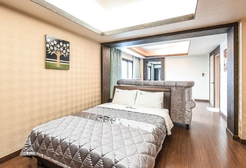 בית מלון כפרי Dono