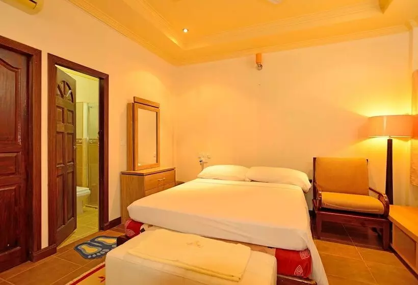هتل Maldives Seashine Guesthouse