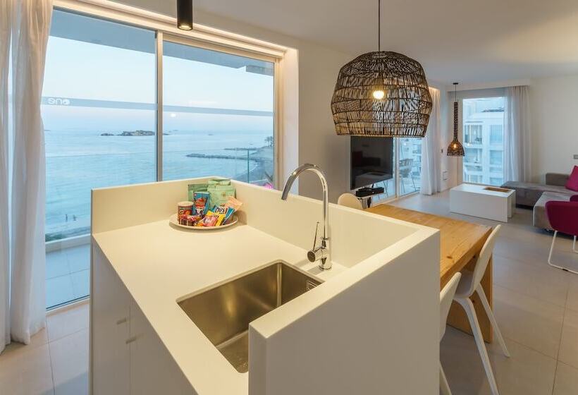 ホテル One Ibiza Suites