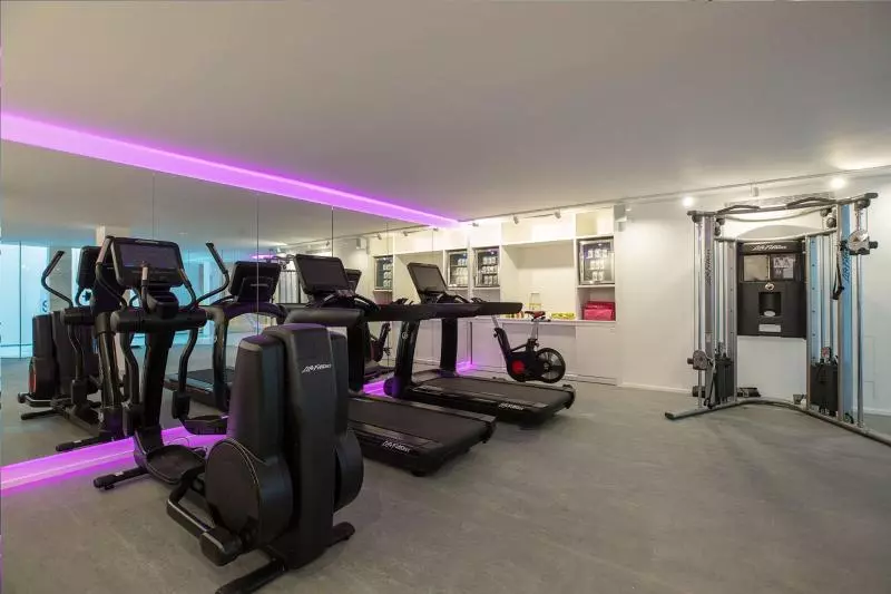 Hotelli One Ibiza Suites