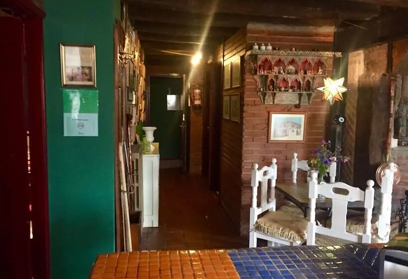 هتل Rural Casa De Las Campanas