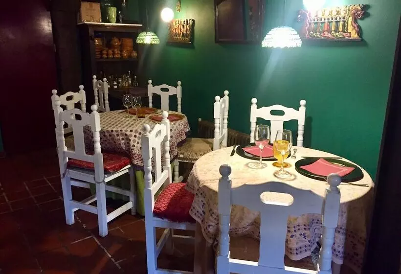 هتل Rural Casa De Las Campanas