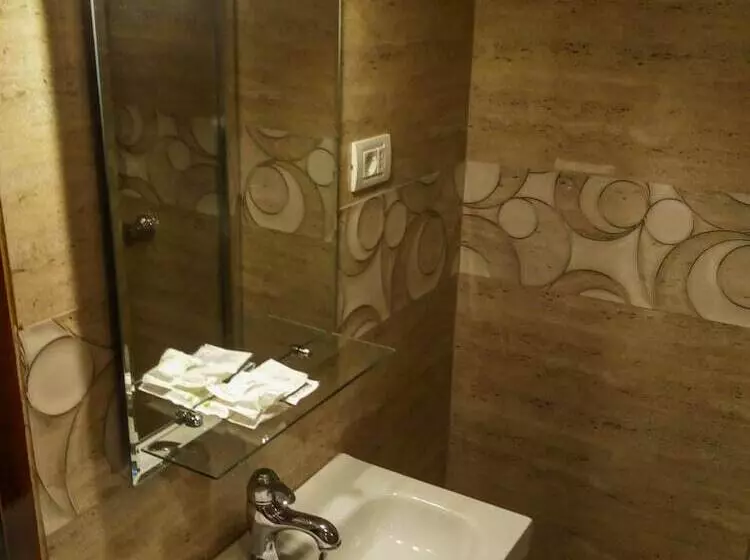 Hotel Adrys Boutique Villa