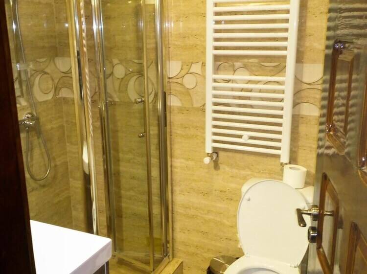 酒店 Adrys Boutique Villa