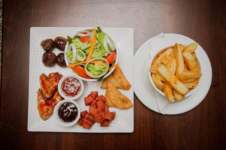 هتل Zambezi Way Lodge