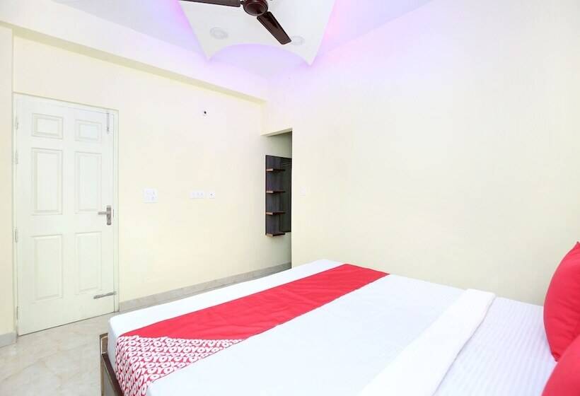 Oyo 13769 Home Spacious 3bhk Kasauli