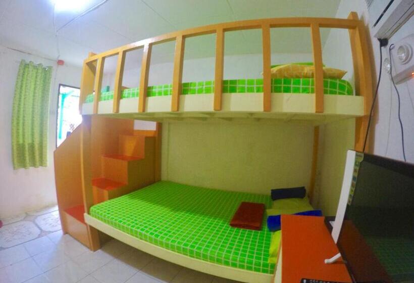 Pensão The Biggies Inn