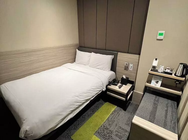 Aerotel London Heathrow T2 & T3