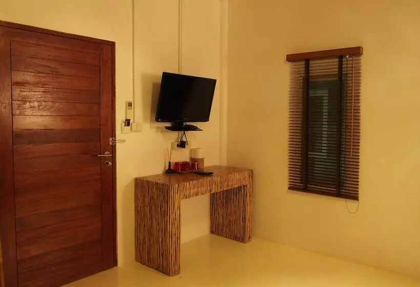 هتل 102 Ville