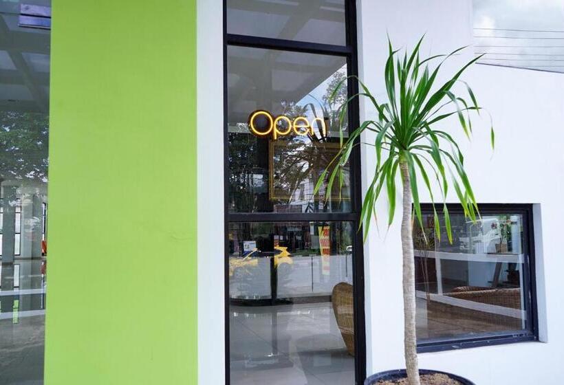 Urbanview Hotel Ratu Elok Syariah Banjarbaru By Reddoorz