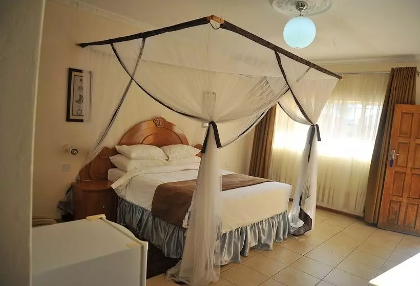 هتل Anina S Executive Lodge