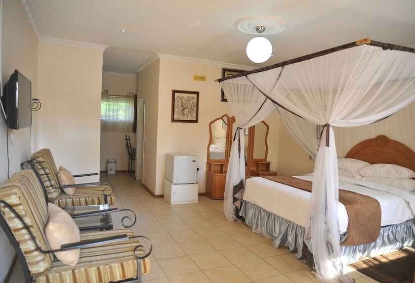 هتل Anina S Executive Lodge