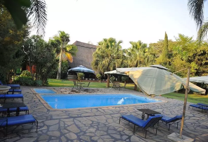 هتل Anina S Executive Lodge