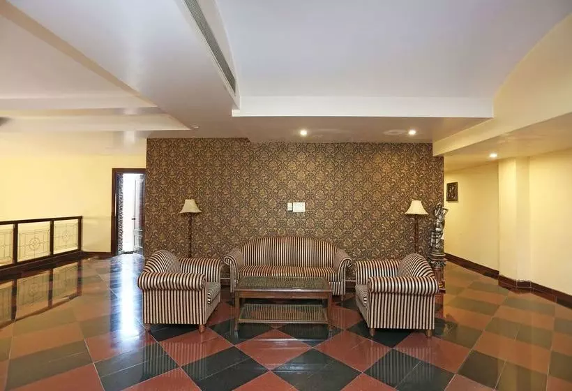 ホテル Oyo 16565 Karnal Haveli