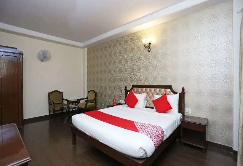 ホテル Oyo 16565 Karnal Haveli