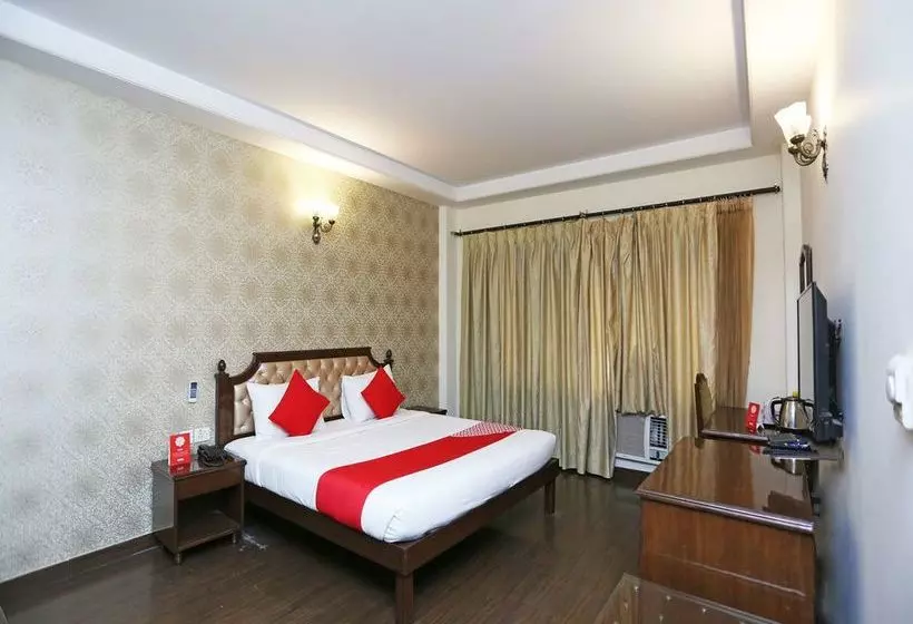 ホテル Oyo 16565 Karnal Haveli