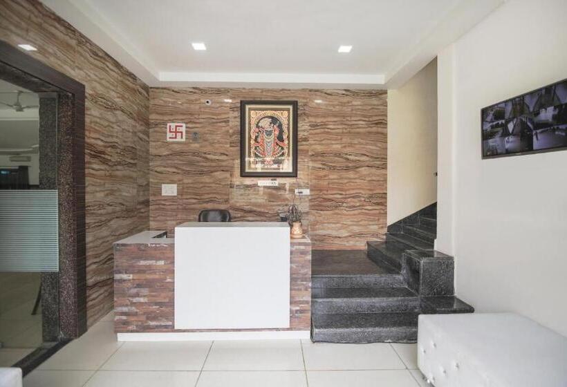 酒店 Yashogopal Resortico