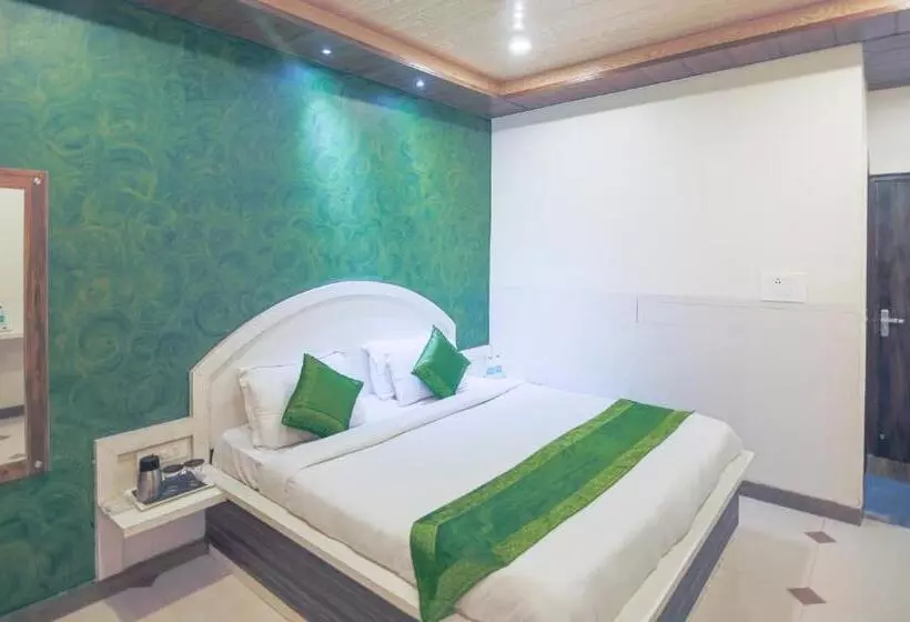 ホテル Yashogopal Resortico