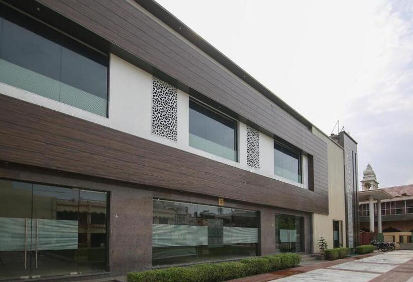 酒店 Yashogopal Resortico