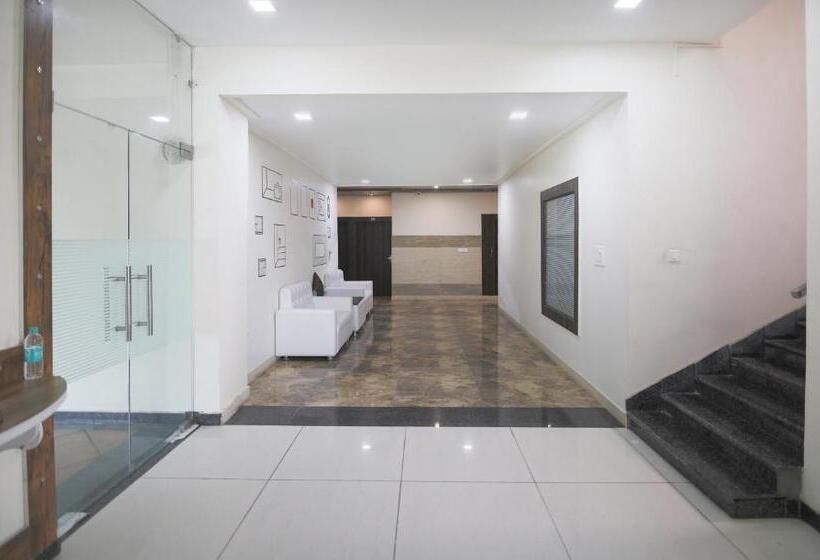 酒店 Yashogopal Resortico