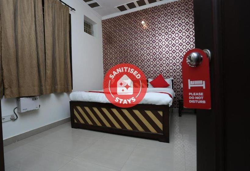 Oyo 15481 Hotel Star