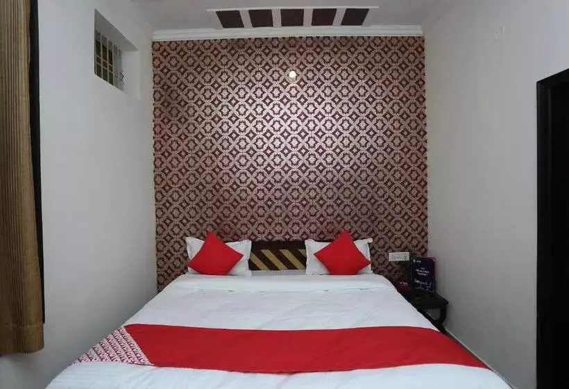 Oyo 15481 Hotel Star