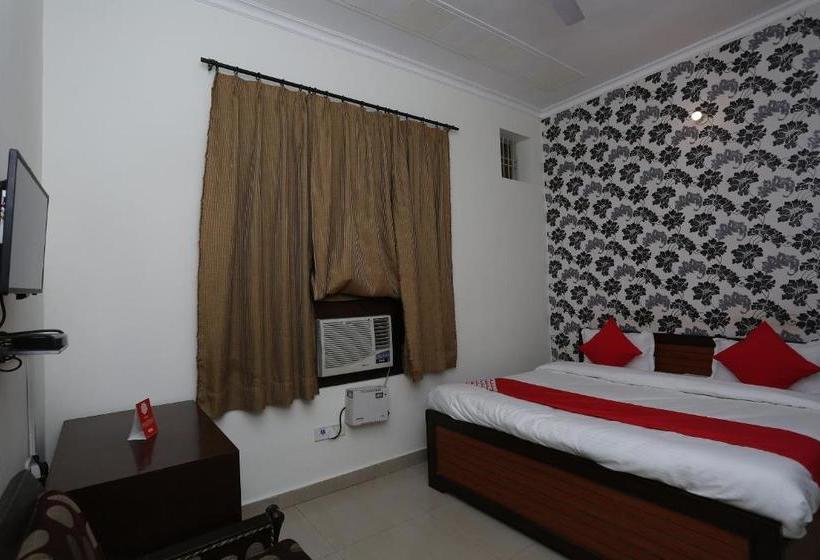 Oyo 15481 Hotel Star