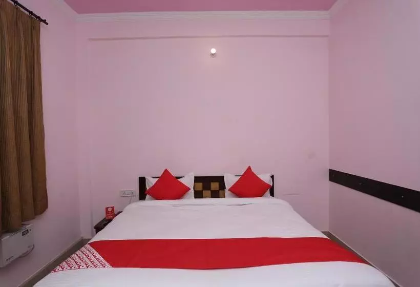 Oyo 15481 Hotel Star