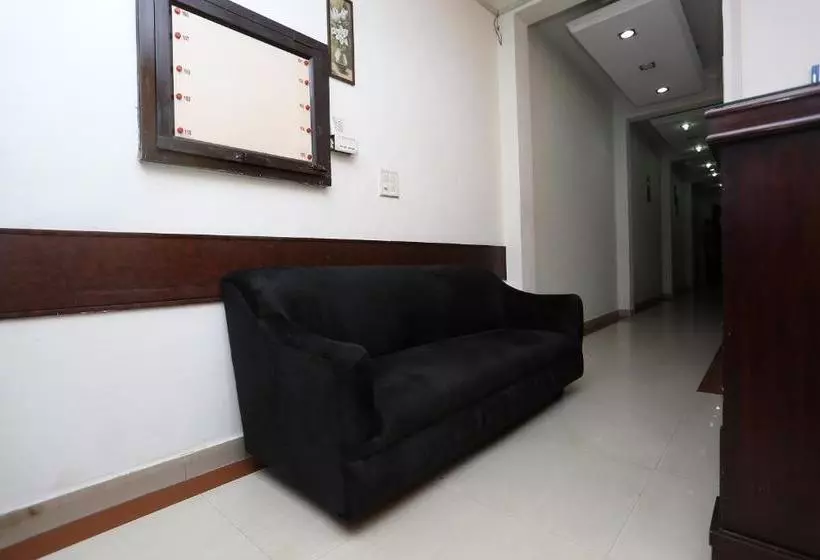 Oyo 15481 Hotel Star