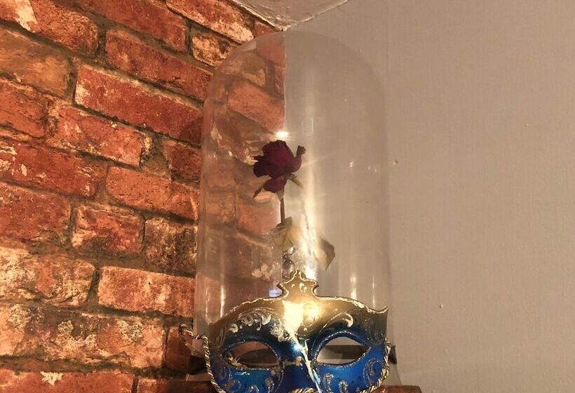 The Clacks Rustic Abode