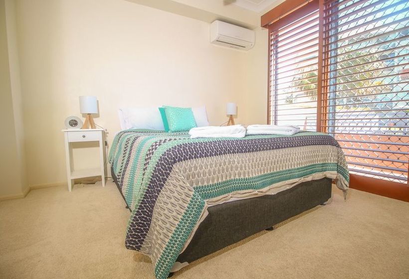 Absolute Beachfront Holiday House