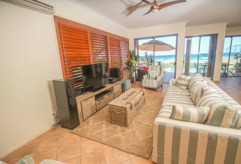 Absolute Beachfront Holiday House