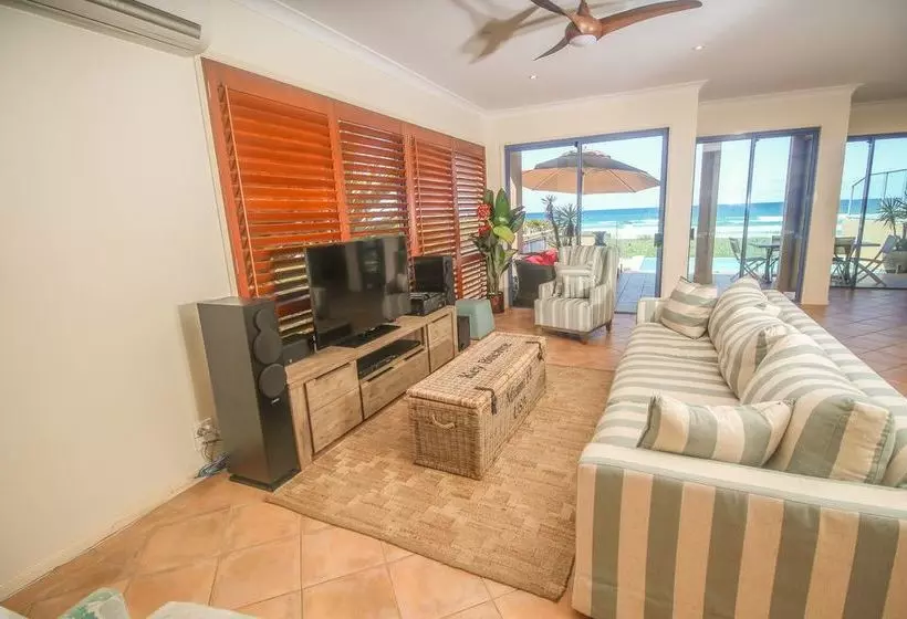 Absolute Beachfront Holiday House