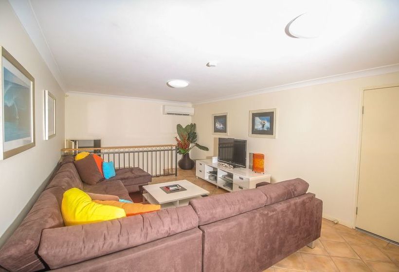 Absolute Beachfront Holiday House