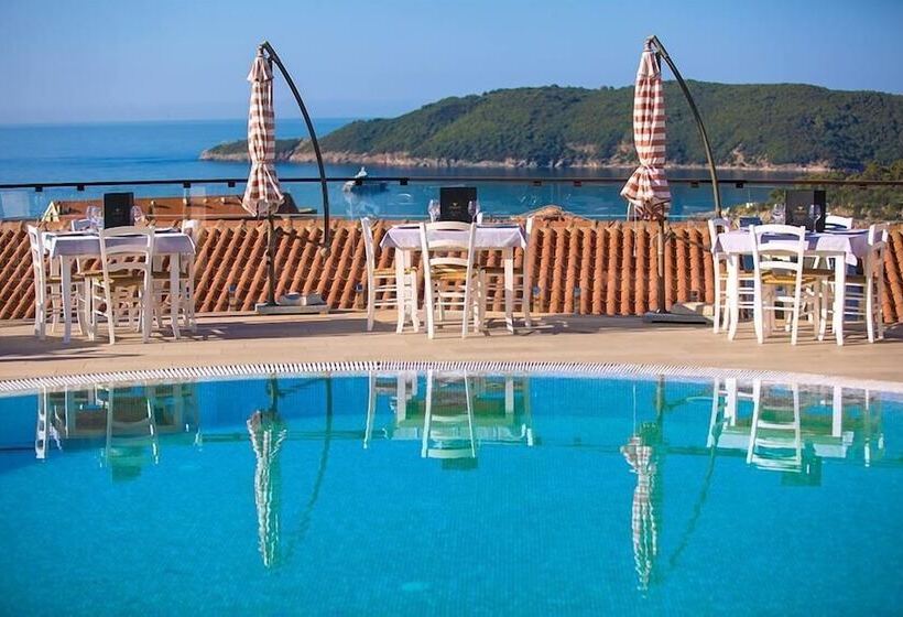 Adriatic Hill Apartments