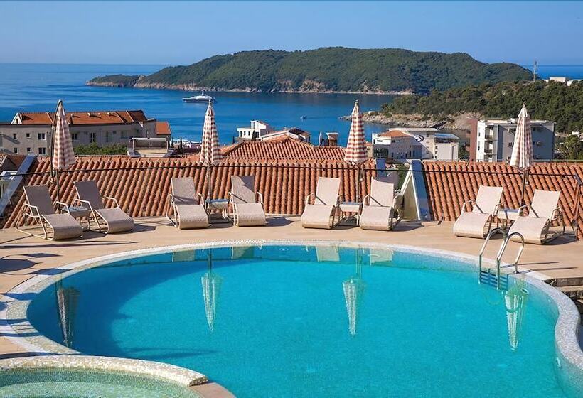 Adriatic Hill Apartments