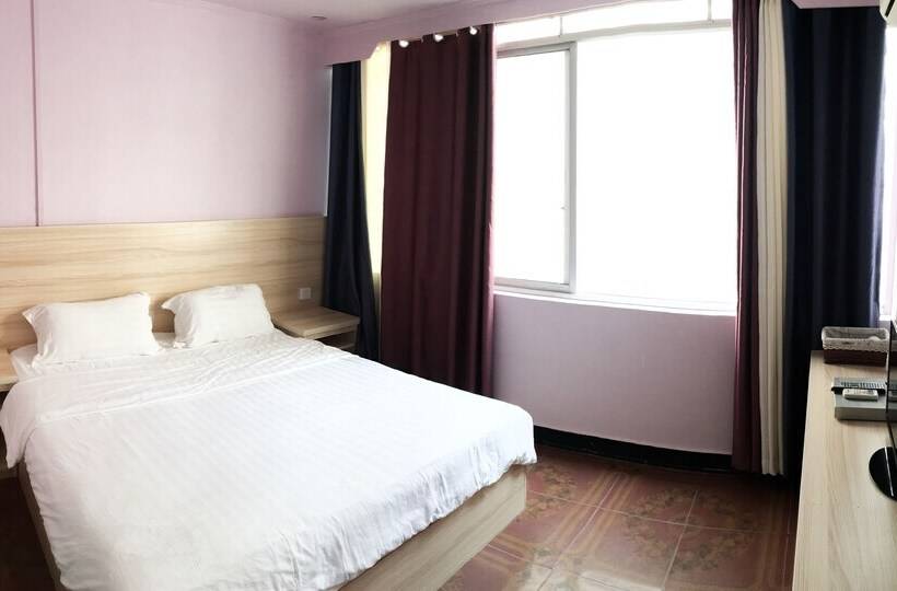 Retkeilymaja 8 Spaces