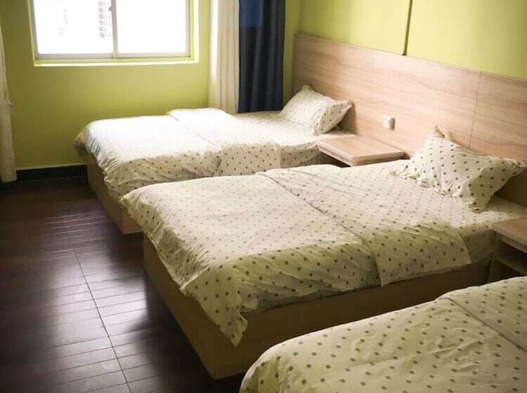 Retkeilymaja 8 Spaces