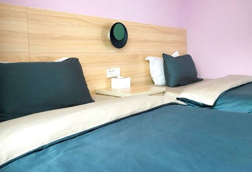 Retkeilymaja 8 Spaces