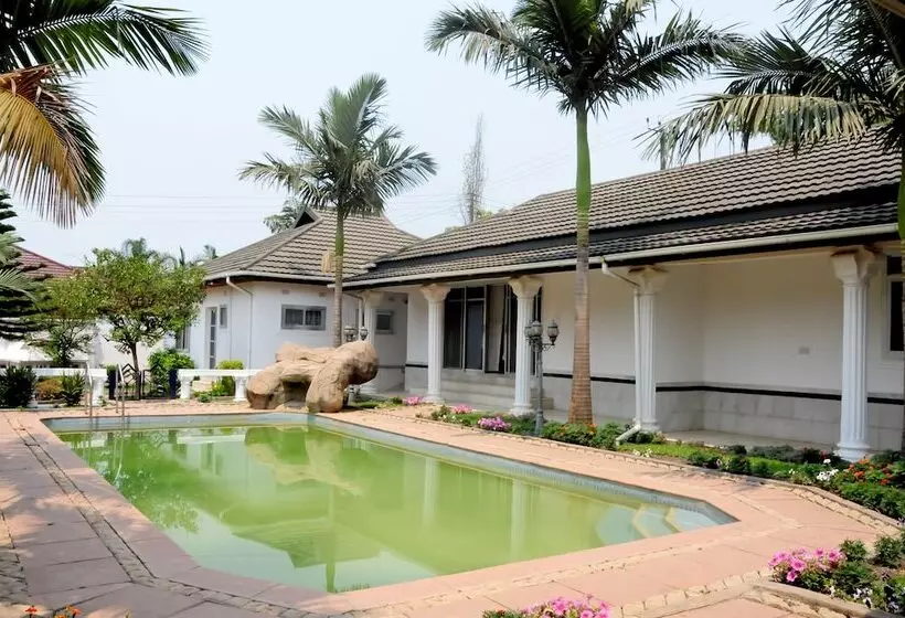 تختخواب و صبحانه Melunah Lodge